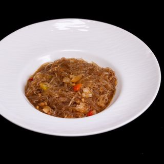 65.SPAGHETTI DI SOIA PICCANTE CON CARNE