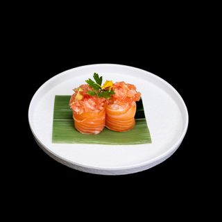 163.Gio salmone spicy