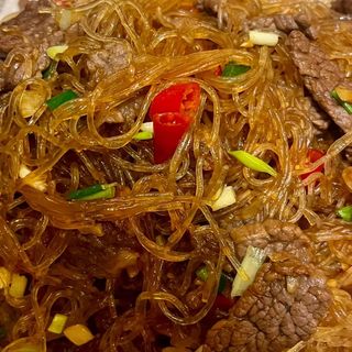 Saltato di manzo e vermicelli牛肉炒粉丝