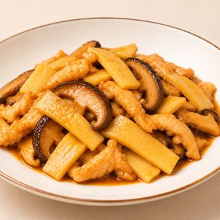 Pollo bambù e funghi