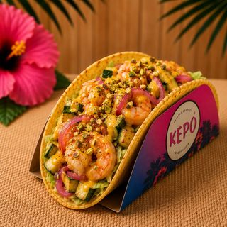 Taco Shrimps - gamberi cotti, zucchine, cipolla marinata, salsa curry, pistacchi