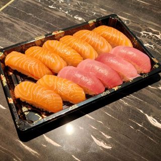 Nigiri salmone e tonno 12pz