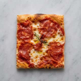 Pizza rossa ventricina