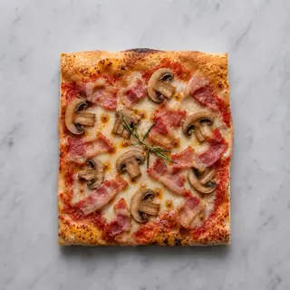 Pizza pancetta e funghi