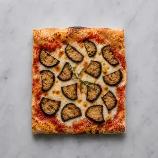 Pizza con melanzane