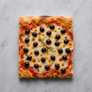 Pizza olive nere
