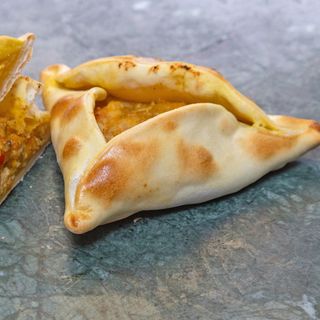 BOX 3 empanadas pollo