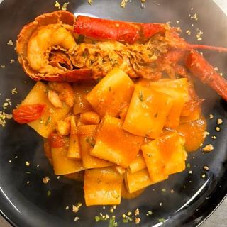 Paccheri con astici