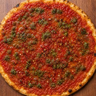 Focaccia con peperoncino e salsa verde