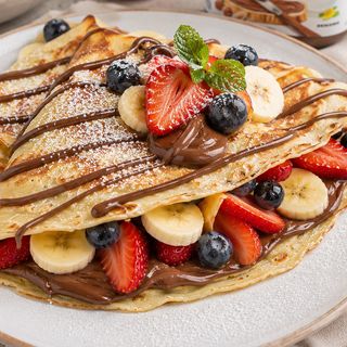 Crêpes con Nutella e frutta di stagione