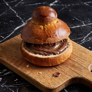 Brioscia siciliana co tuppo alla nutella