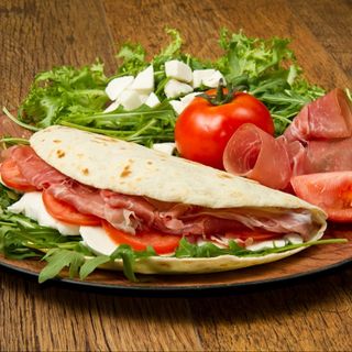 Piadina con crudo