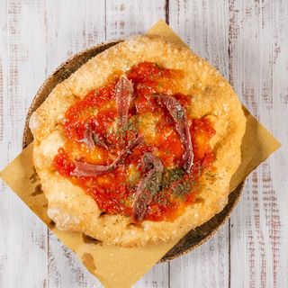 Montanarina con pomodoro, alici e origano