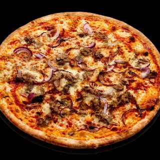 105 PIZZA TONNO E CIPOLLA
