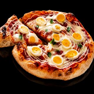 106 PIZZA TONNO