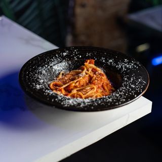 Spaghetti pomodorini e basilico