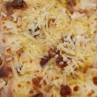Pinsa alla Gricia