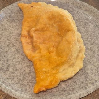 Panzerotto barese fritto alla carbonara