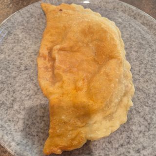Panzerotto barese fritto con zucchine alla poveraccia
