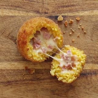 Arancino artigianale, Cotto e Mozzarella