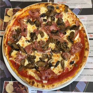 Prosciutto funghi