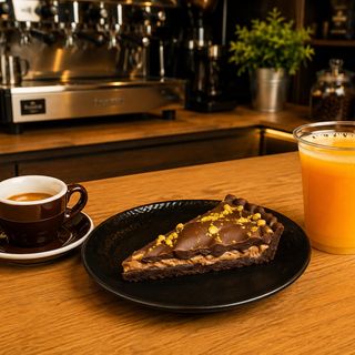 BOX SWEET & COFFE' - Torta + espresso + spremuta