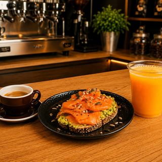 BOX BRUNCH - Piatto salato + Espresso + spremuta