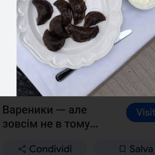 Varenyky al nero di seppia ripieni di branzino