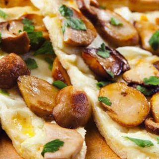 Pizza con porcini