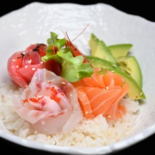 71 Chirashi Don
