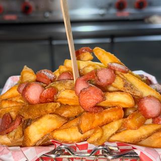 Patatine steakhouse e würstel 