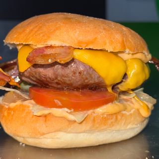 Scottona bacon cheeseburger
