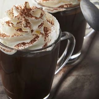 Cioccolata calda con panna