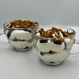 Tazza - Semifreddo al fior di latte aromatizzato alla cannella