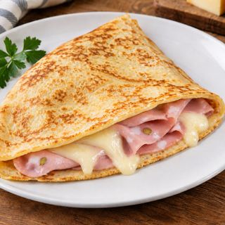 Crepes mortadella e fontina