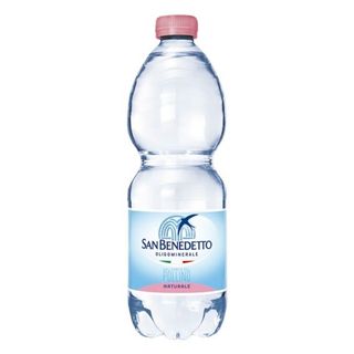 Acqua naturale