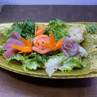 293. Sashimi misto 12 pezzi