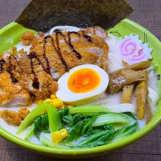 103. Ramen pollo