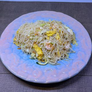 115. Spaghetti di riso con gamberi