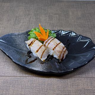 227. Nigiri tonno scottato 2 pezzi