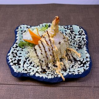 243. Onigiri gambero tempura 1 pezzo