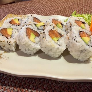 251. Uramaki salmone 8 pezzi