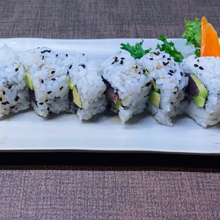 252. Uramaki tonno 8 pezzi