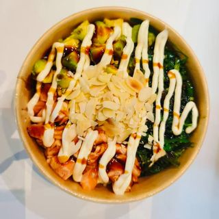 POKE SALMONE SCOTTATO