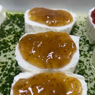 Tomini con fichi