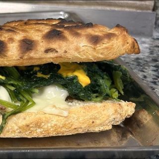 Prosciutto crudo, stracciatella, pachino, rucola