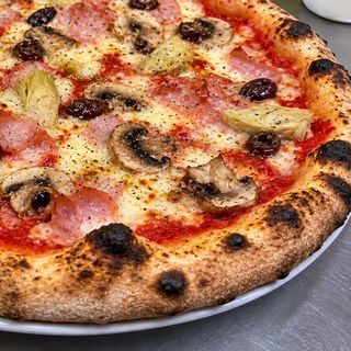 Pizza Capricciosa