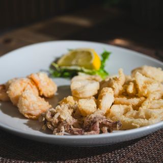 Frittura calamari e gamberi