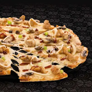 Bbq Chicken & Mushroom Pizza