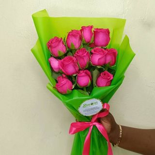 Pink Dozen Roses